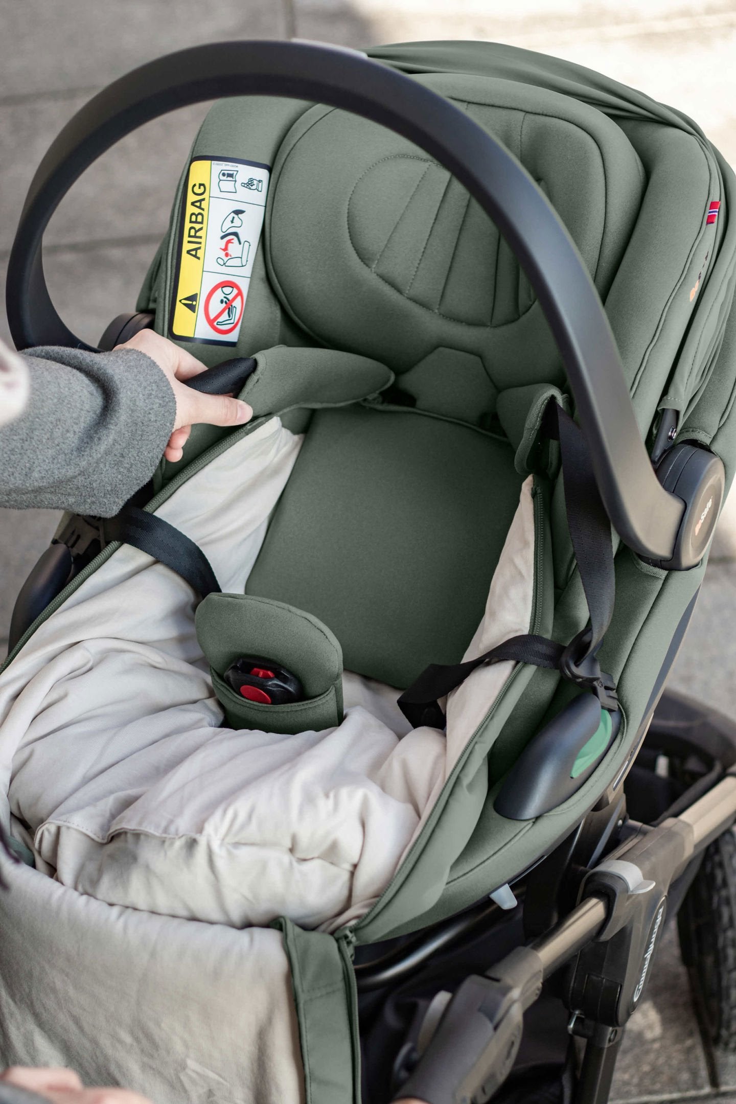 BeSafe Wind & Weather Cover